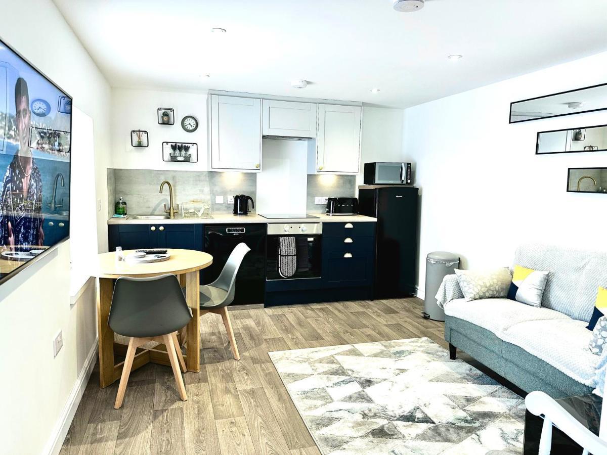 Central, Stylish - 2 Bed Property, The Stable @ Warrenfield, Free Wifi & Parking Islas Orcadas Exterior foto