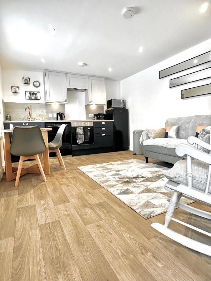 Central, Stylish - 2 Bed Property, The Stable @ Warrenfield, Free Wifi & Parking Islas Orcadas Exterior foto